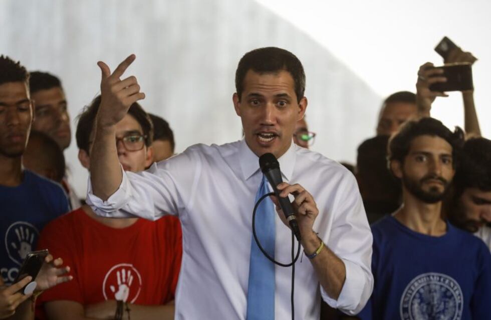 Juan Guaidó convocó a una gran jornada de protesta en Venezuela con apoyo de obispos