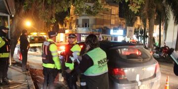 Personal de la Policía Caminera y la Guardia Comunitaria realizaron los controles\u002E (Prensa Municipalidad de Resistencia)