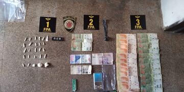 Detencion de un hombre y secuestro de drogas en Arroyito