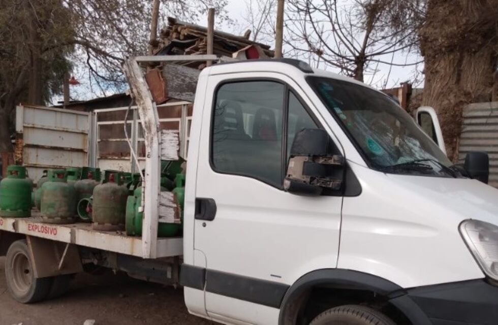 Robaron un camión con garrafas en Guaymallén