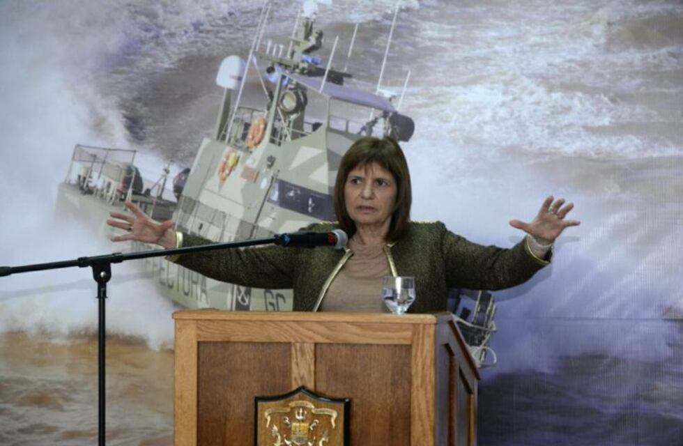 "Las Fuerzas Armadas vienen a colaborar en la protección de las fronteras", sostuvo Bullrich