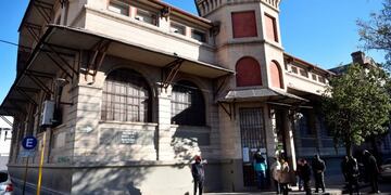 En el gremio de los municipales cuestionan el cambio de sede, de un edificio municipal a otro que se alquila \