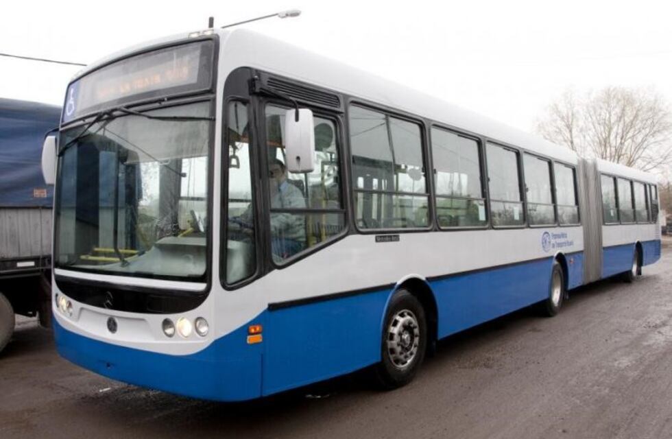 Un hombre fue demorado por tocarle la cola a una adolescente en un colectivo