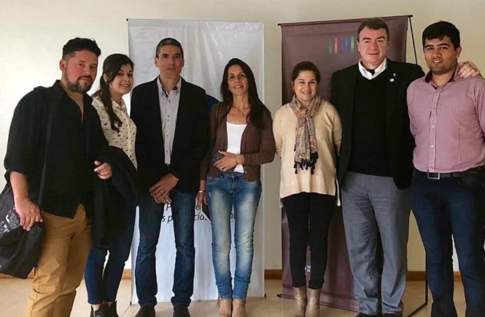 UNLaR presentó una aplicación para el servicio turístico