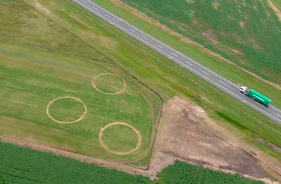 Aparecen extraños círculos en el aeroclub de Carmen de Areco