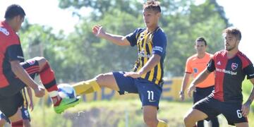 El clásico en Reserva estaba para Newell's pero Central se lo empató con uno menos