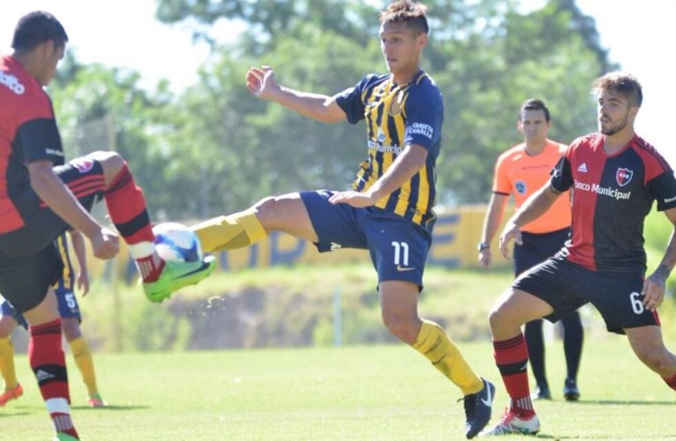 Newell's ganaba el clásico de Reserva pero Central se lo empató con uno menos