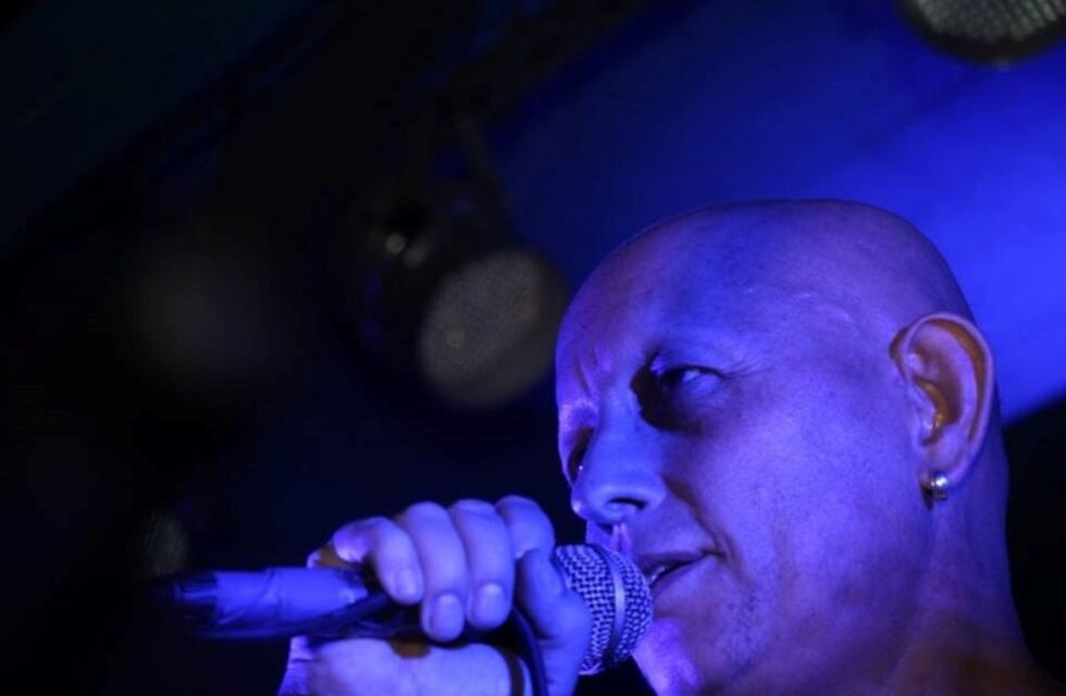 Armando Flores, en pantalla grande