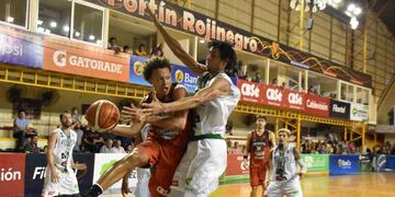 Jon Fuller fue figura en San Martín