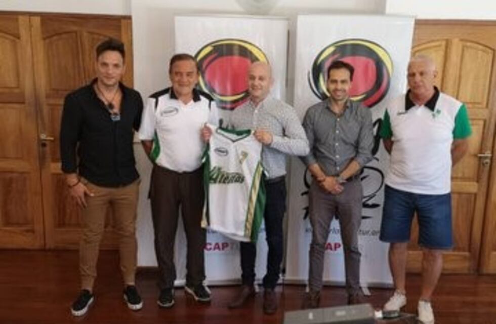 Felipe Lábaque firmó el acuerdo para que Atenas sea local en Carlos Paz