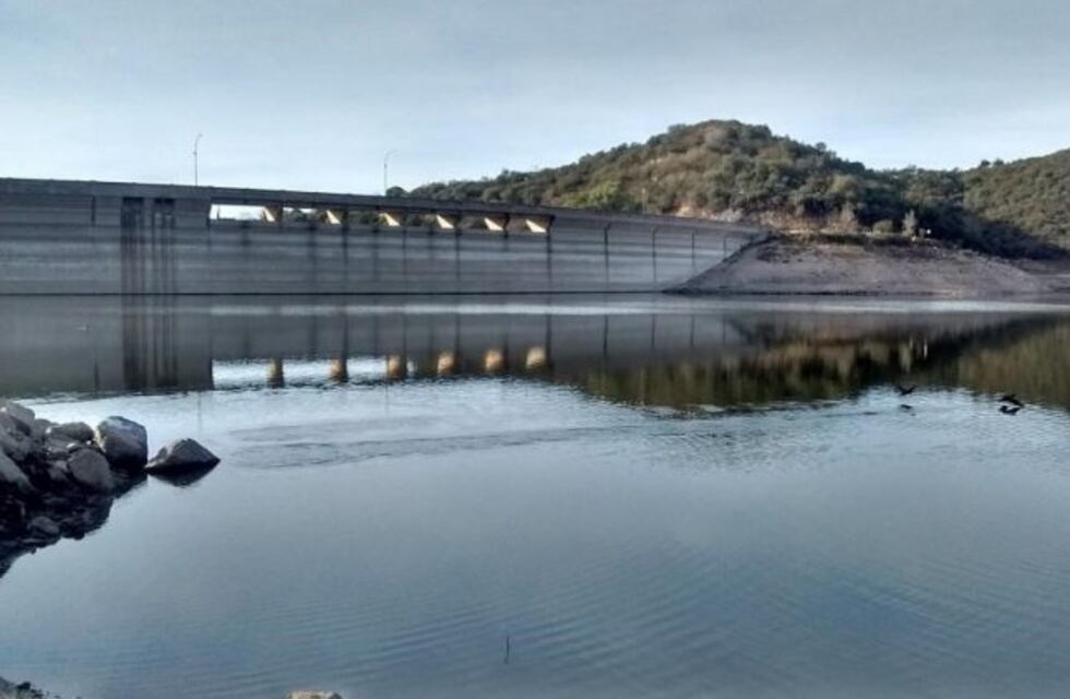 Se agudizarían los cortes de agua por la bajante del dique La Quebrada