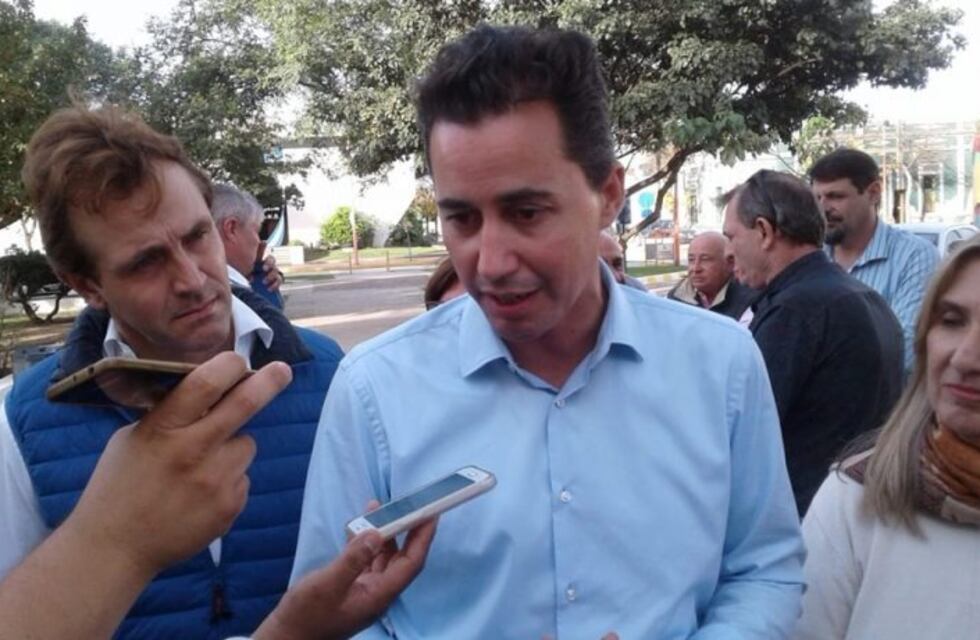 El candidato a vice gobernador Manuel Calvo pasó por Arroyito y dejó inaugurado Wi Fi Libre