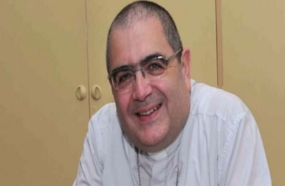 Obispo Buenanueva: "Es posible pensar en adelante en que hombres casados sean sacerdotes"