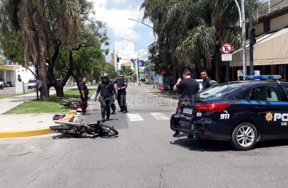 Murió un adolescente en un choque entre motos