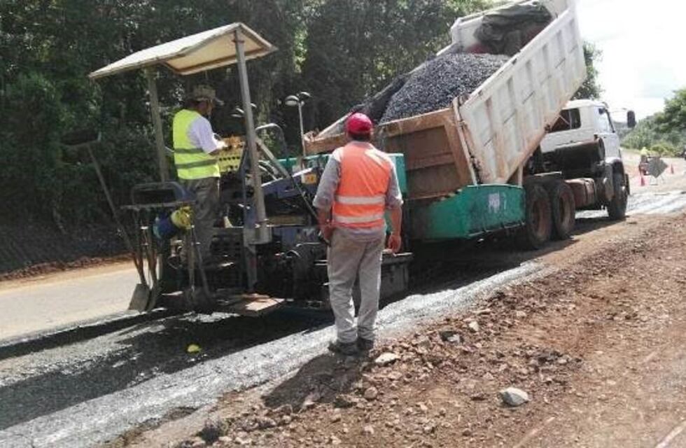 Vialidad Provincial de Misiones anunció que asfaltará mil cuadras durante 2019