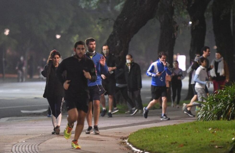 Nuevas medidas para salir a correr o caminar en la Ciudad: cortarán el tránsito en los alrededores de los parques
