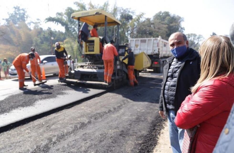 Continúa la construcción del puente del Río Muerto