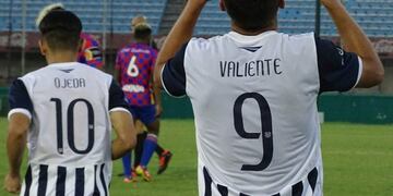 El delantero Mauro Valiente incursiona en Reserva, le anotó un gol a Boca y fue citado\u002E