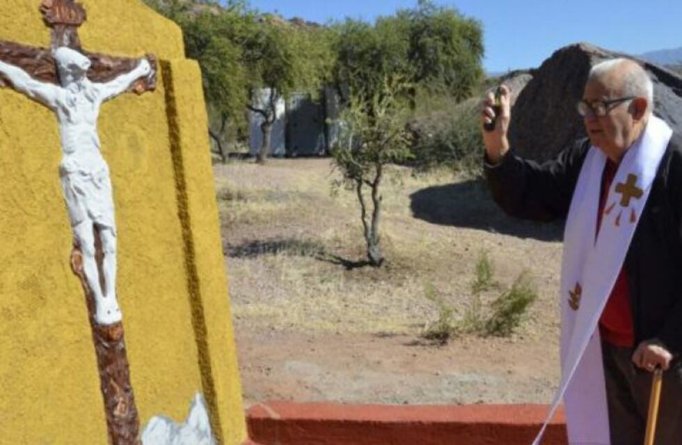 Pesar por la muerte del Padre Julio Guzmán