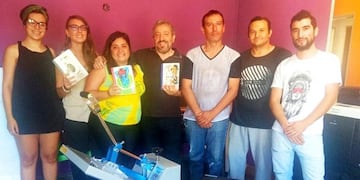 Una editorial donó equipamiento a un barrio de Santa Rosa (Diario Textual)