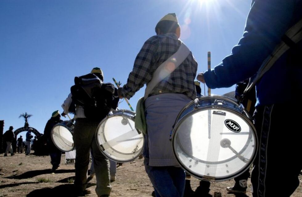 Peregrinos a Punta Corral tendrán telefonía celular