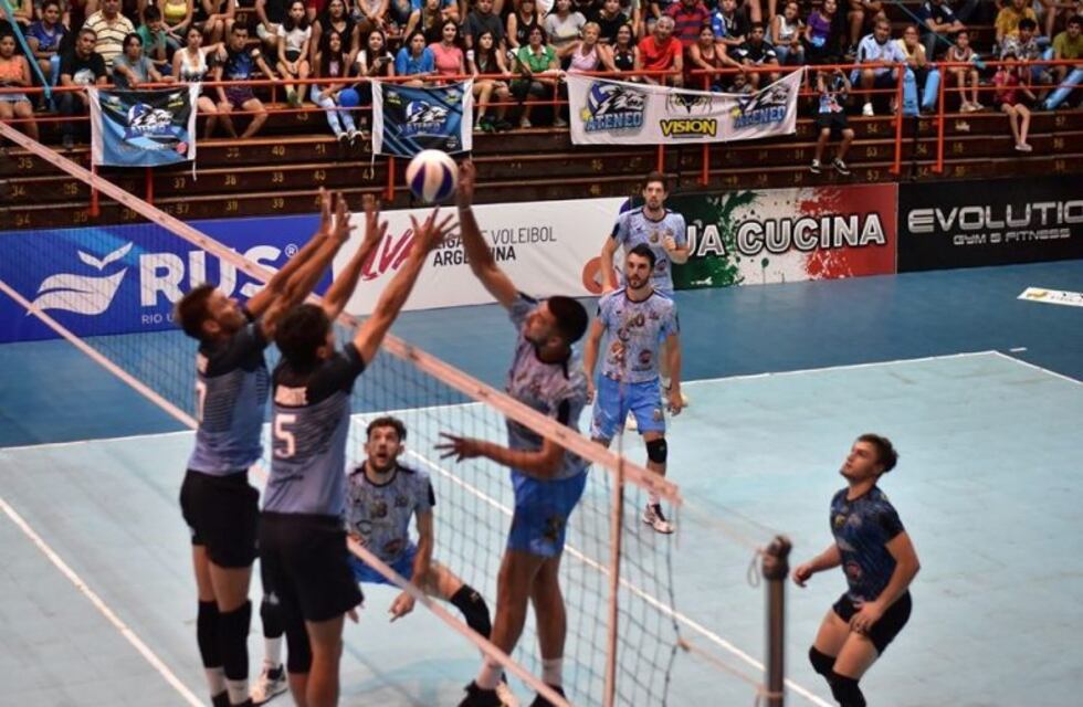 Ateneo no pudo con Bolívar y perdió en sets corridos