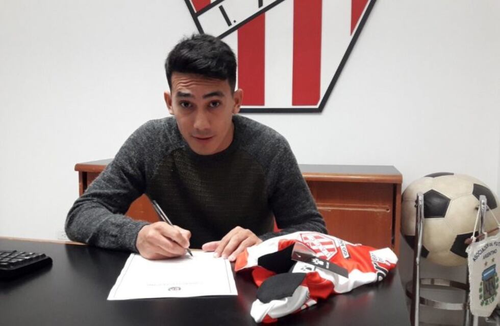 Instituto presenta sus caras nuevas y va por más refuerzos