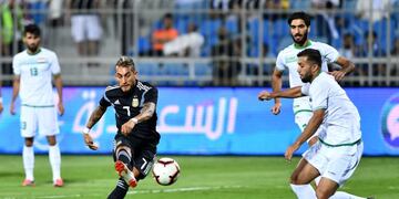Sin Messi, la Selección Argentina de Scaloni le gana 2-0 a Irak en Arabia Saudita (TyC Sports)\u002E Foto: REUTERS\u002E