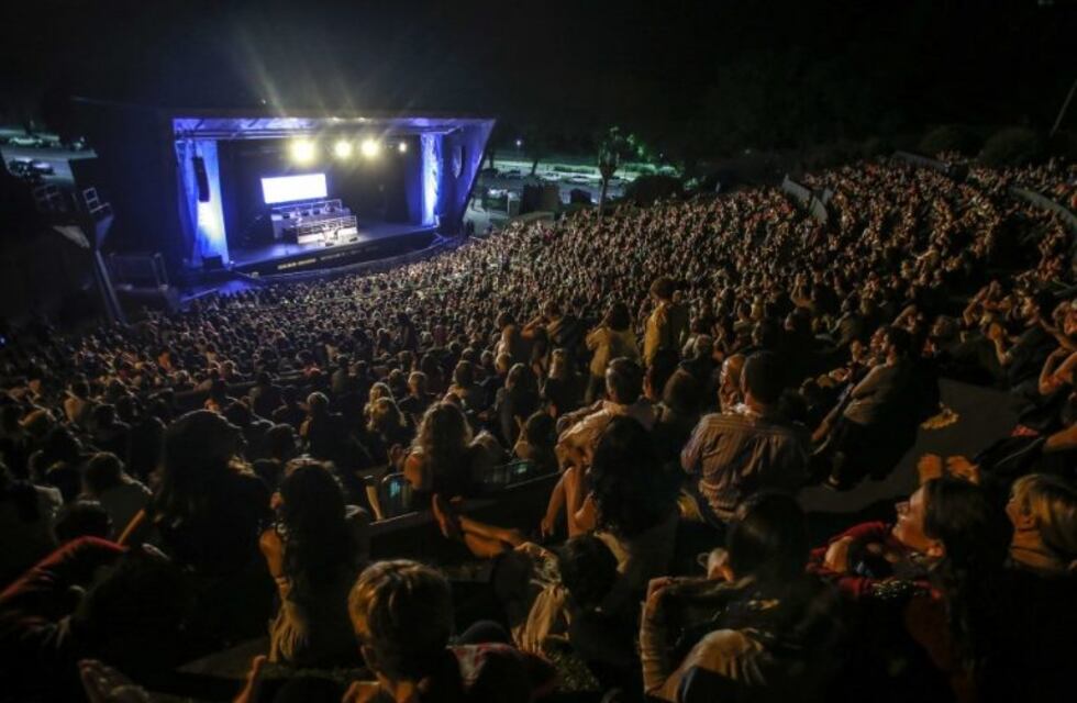Acusan al municipio de usar fondos culturales para campaña política