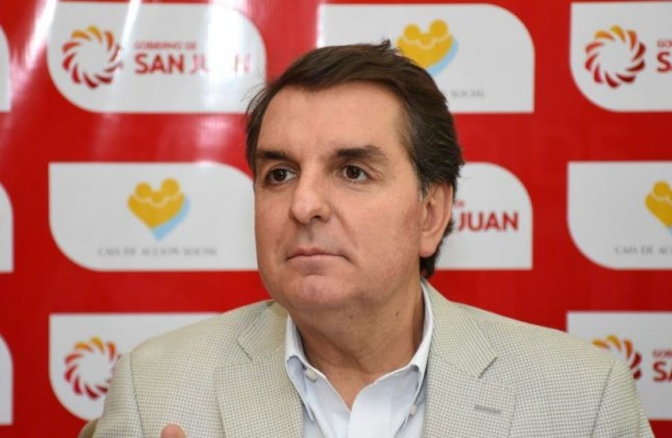 Uñac desplazó a Guillermo Ruiz Álvarez de la Caja de Acción Social