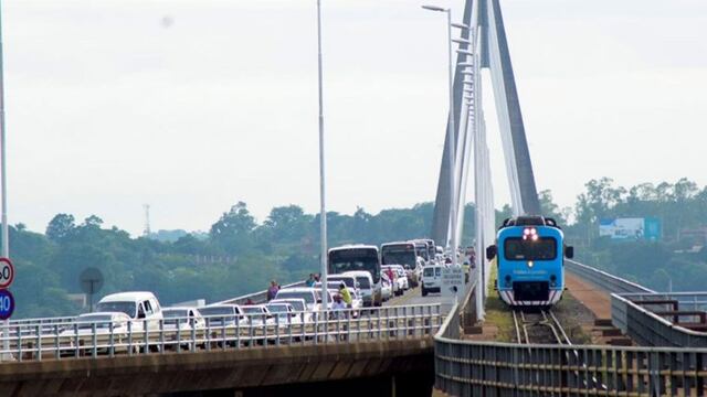 Continúan las obras para agilizar el paso fronterizo de Posadas-Encarnación\u002E