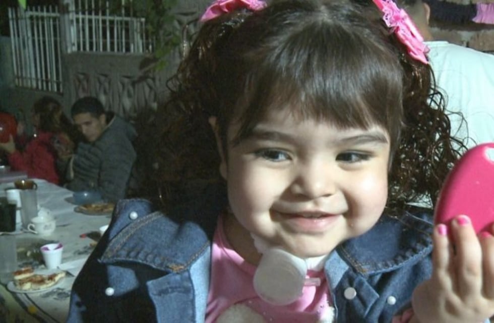 El milagro de Aitana, la nena que estuvo un mes en coma y despertó