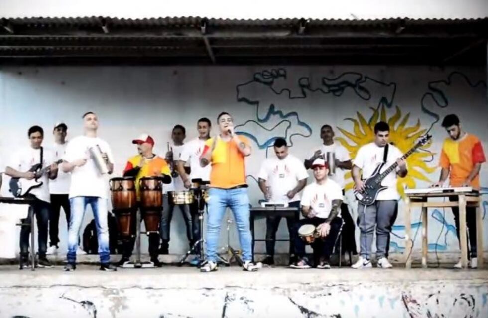 Presos mendocinos grabaron "Mi viejo" a dúo con Piero