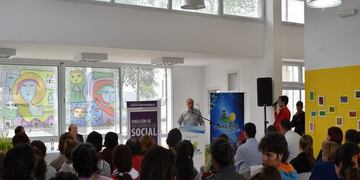 El intendente Chavero en el acto de entrega de los beneficios para los vecinos