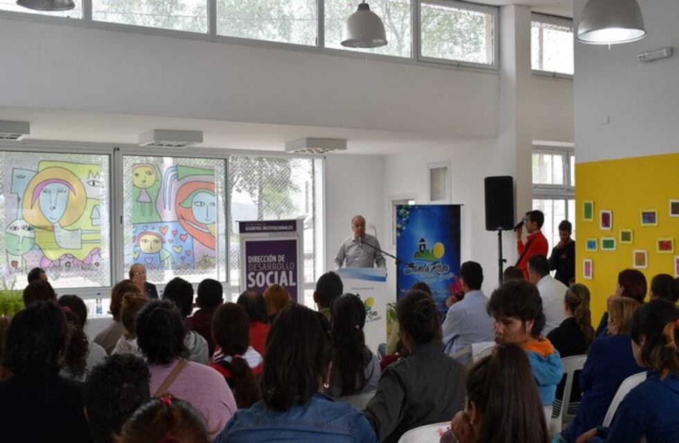 Santa Rosa: la Provincia entregó asistencias económicas del Programa Vida Digna