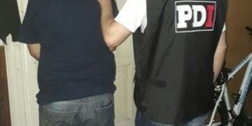 El maestro fue detenido en su domicilio\u002E (Rosario alerta)