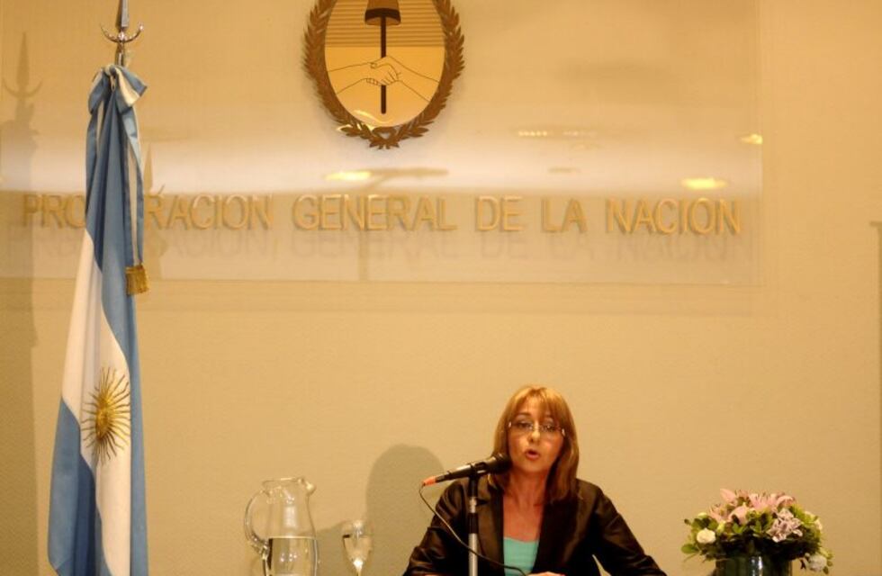Gils Carbó insistió en que no renunciará y criticó duramente al Gobierno