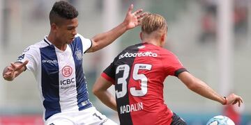 El colombiano protagonizó la jugada del penal de Lema y el desborde que terminó en el golazo de Payero\u002E