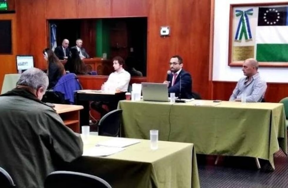 Javier Tordi habría besado sin consentimiento a otras dos menores