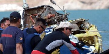 Momneto en que retiran parte del helicu00f3ptero