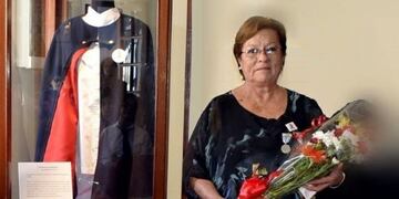 Ester donó el traje que usó durante el conflicto bélico\u002E