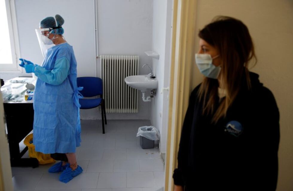 Realizarán testeos en geriátricos y personal de salud neuquinos