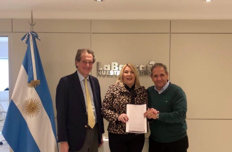 La Gobernadora presentó un proyecto de ley para evitar la transformación de BTF en una Sociedad Anónima