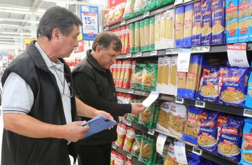 Mendoza sale a controlar los 64 precios esenciales