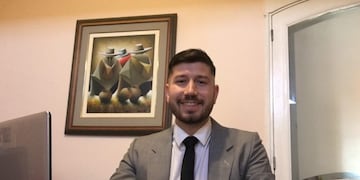 Juan Manuel Núñez, ingeniero en petróleo que se recibió en cuarentena