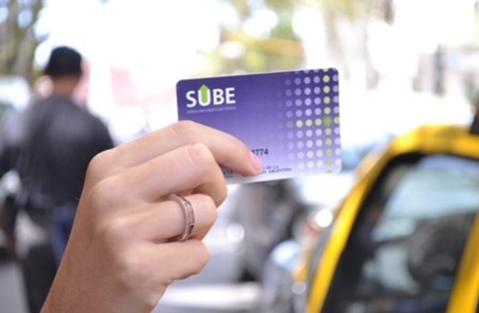 Cambiemos aseguró que 380 mil rosarinos se verán beneficiados con la tarjeta Sube