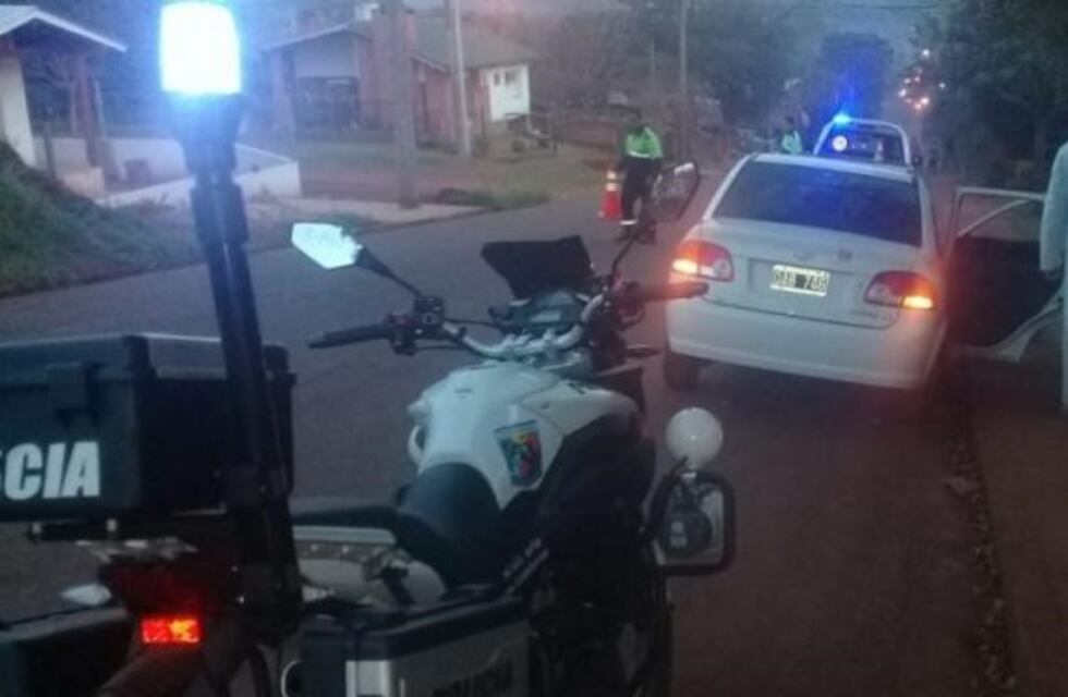 Eldorado: llamó a un remis, se desvaneció en el auto y murió