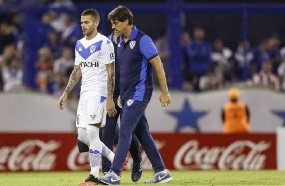 Vélez: Fernando Gago se rompió los ligamentos cruzados de la rodilla izquierda