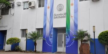 La iniciativa busca equipar el acceso a la educación virtual o no presencial a los sectores más vulnerables\u002E