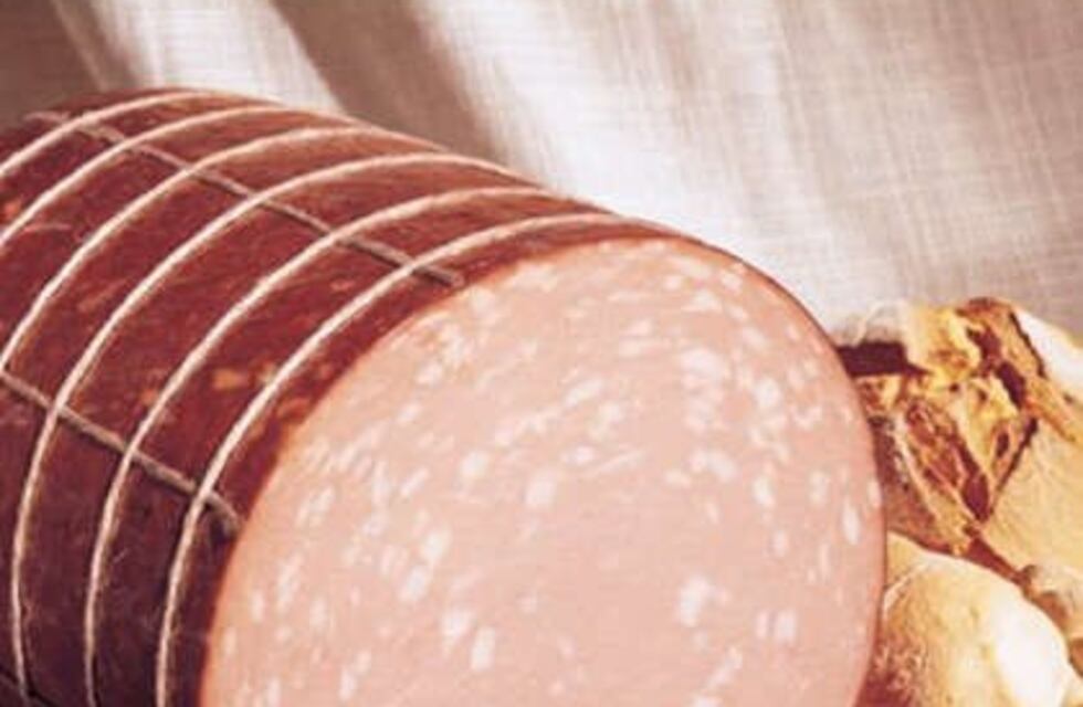 Robó queso y mortadela y antes de que se hiciera el sándwich, lo detuvieron